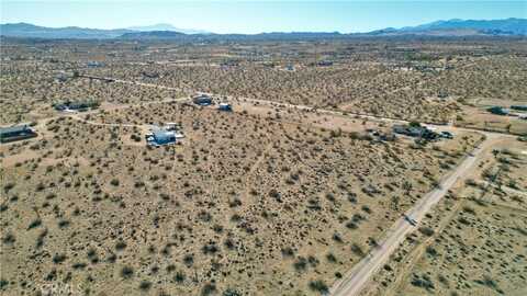 133 Fairmont Drive, Joshua Tree, CA 92284