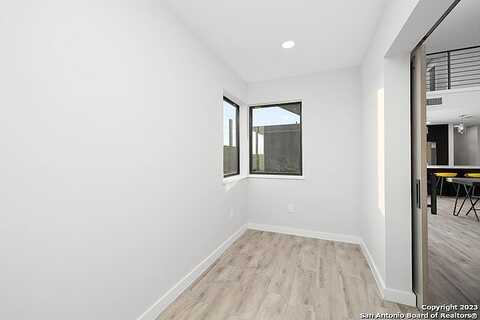 Ulex, MCALLEN, TX 78504
