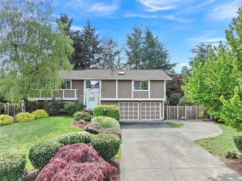 135Th Street, TACOMA, WA 98444