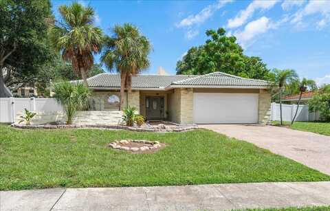 Joyce, LARGO, FL 33774