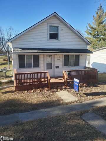 1505 grove Avenue, Corning, IA 50841