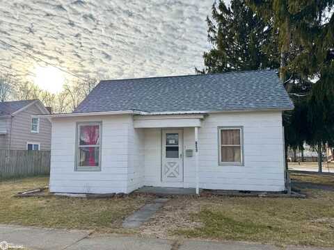 700 S 6Th Street, Fairfield, IA 52556