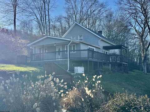 5446 Cunningham Run Road, Shinnston, WV 26431