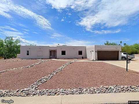 Paseo Famoso, SAHUARITA, AZ 85629