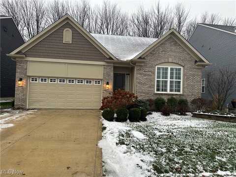 36087 Navona Lane, North Ridgeville, OH 44039