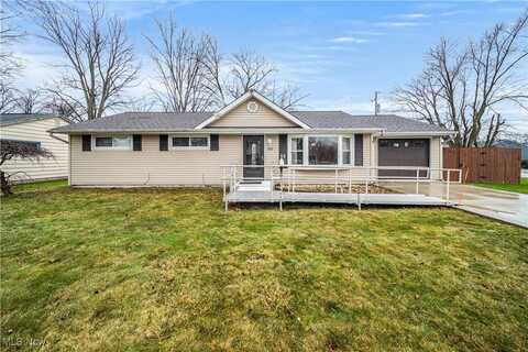 7452 Goldenrod Drive, Mentor-on-the-Lake, OH 44060