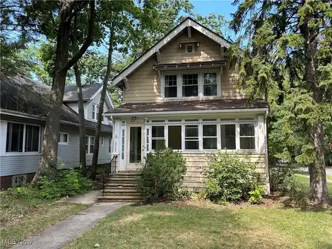 3365 Euclid Heights Boulevard, Cleveland Heights, OH 44118