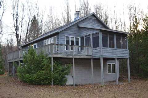 9333 Huffman Lake, Vanderbilt, MI 49795