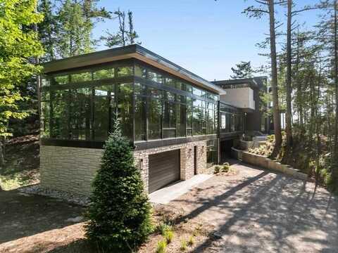 3087 Forrest, Harbor Springs, MI 49740