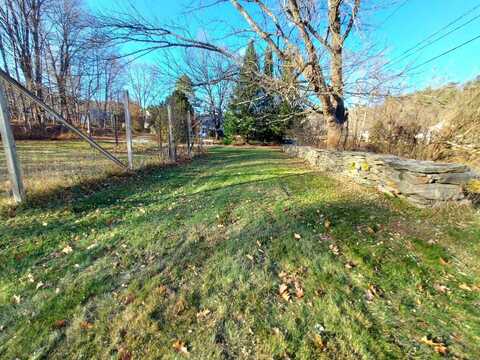 105 Kidder Hill Road, Grafton, VT 05146