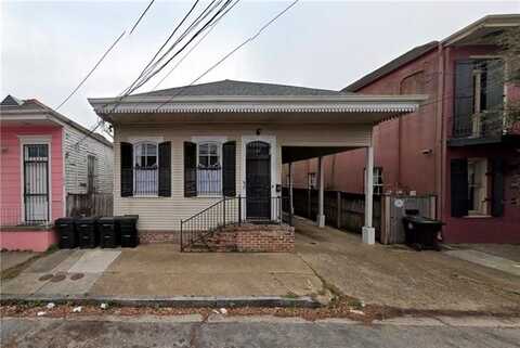 627 MANDEVILLE Street, New Orleans, LA 70117