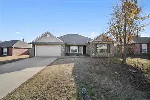 11104 E 123rd Street North, Owasso, OK 74021