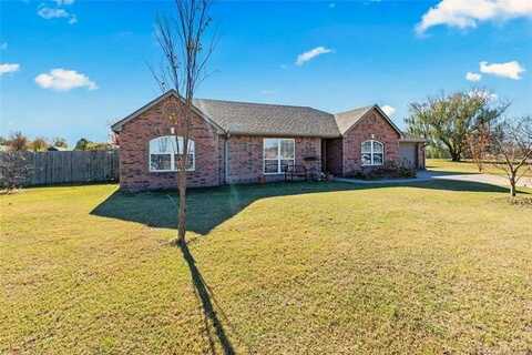 13030 Brookside Drive, Claremore, OK 74017