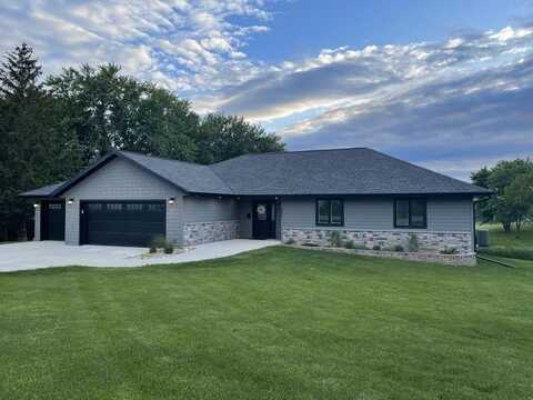 406 W HIGHWAY, Alta, IA 51002