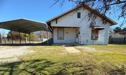 118 N Louisiana Avenue, Mangum, OK 73554