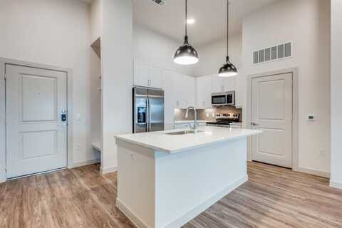 624 N Lancaster Avenue, Dallas, TX 75203