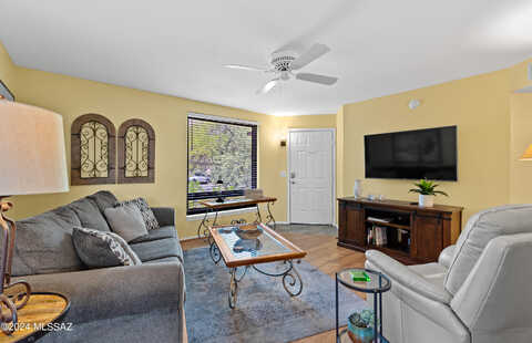 N Canyon Crest Drive, Tucson, AZ 85750