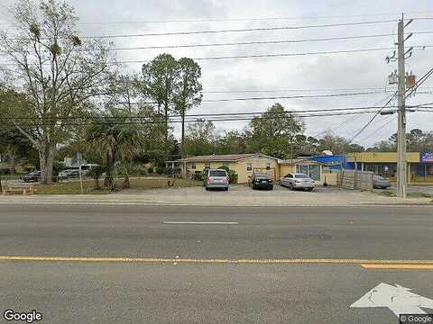 Wilson Blvd, Jacksonville, FL 32210