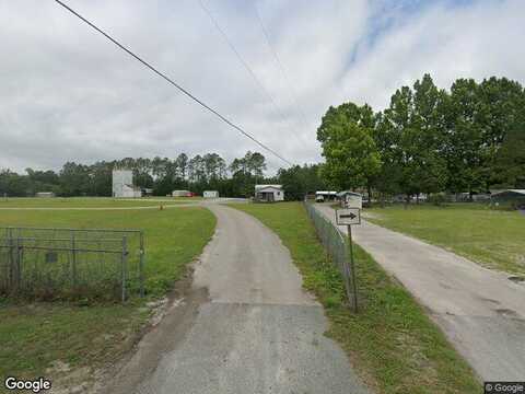 Oak St, Crawfordville, FL 32327