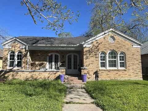 729 W Tarleton Street, Stephenville, TX 76401