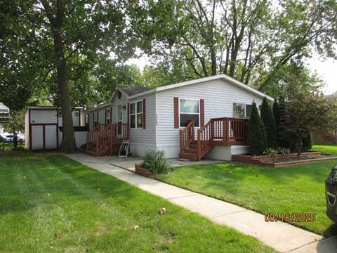 4729 Minster Ct, Sterling Heights, MI 48310