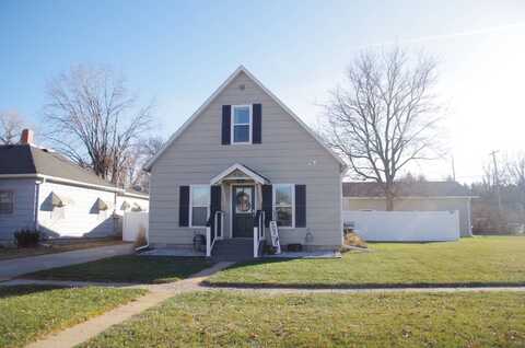 436 S F St, Broken Bow, NE 68822