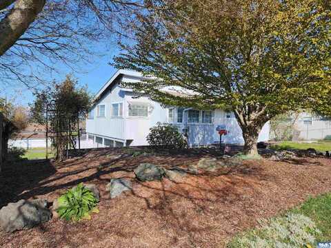 1027 E 8th street, port angeles, WA 98362
