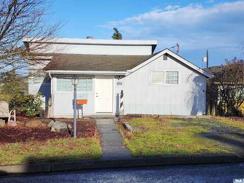 1027 E 8th street, port angeles, WA 98362