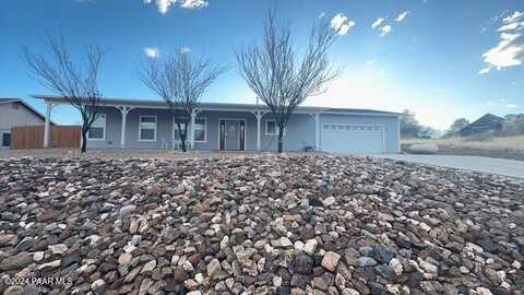 17739 E Hummingbird Lane, Mayer, AZ 86333