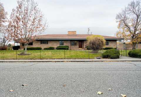 1725 W Irving, Pasco, WA 99301