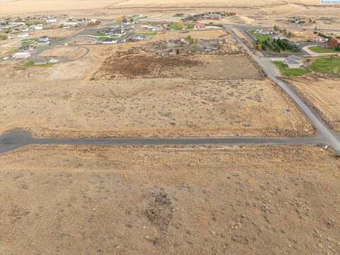 29183 Mammoth Dr, Kennewick, WA 99338