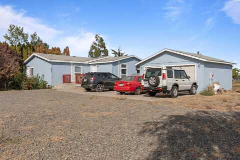 617 Jackson Street, Mabton, WA 98935