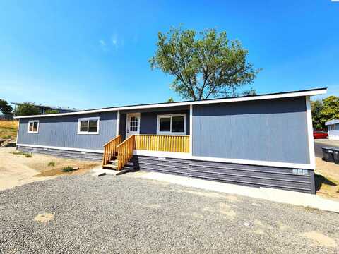 231 James St, West Richland, WA 99353