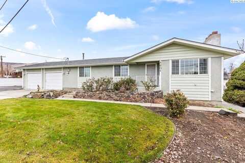 4601 Hillcrest Drive, Yakima, WA 98901