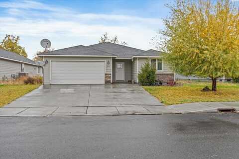 304 Riverwood Ct., Umatilla, OR 97882