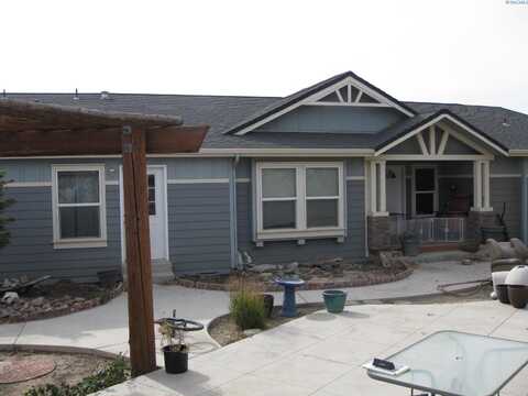 12892 Fort Rd., White Swan, WA 98952