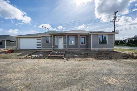 1821 S Union St, Kennewick, WA 99338