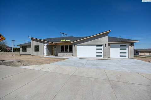 4218 W 19th Ave, Kennewick, WA 99337