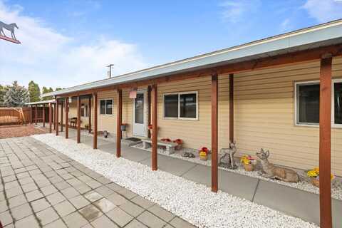 432 N Douglas Avenue, Pasco, WA 99301