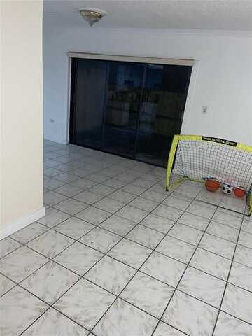 undefined, Hollywood, FL 33025