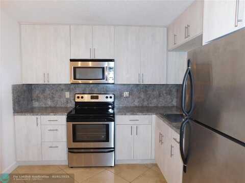 4724 NW 22nd St, Coconut Creek, FL 33063
