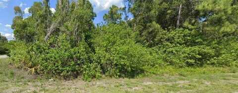 738 Kehosha Ave, Lehigh Acres, FL 33974