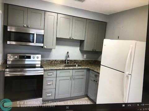 551 NW 18th St, Fort Lauderdale, FL 33311