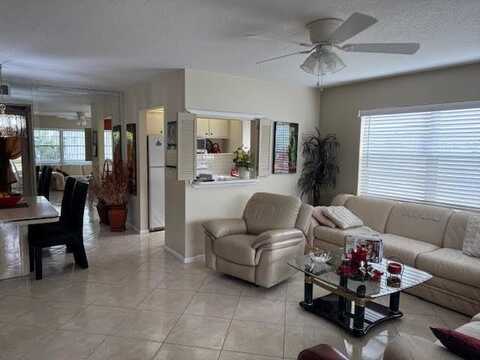 65 Lyndhurst C, Deerfield Beach, FL 33442
