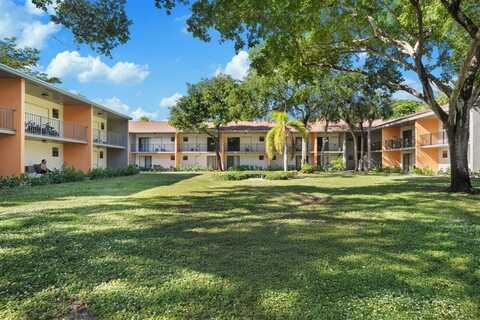 320 NW 87th Dr, Plantation, FL 33324