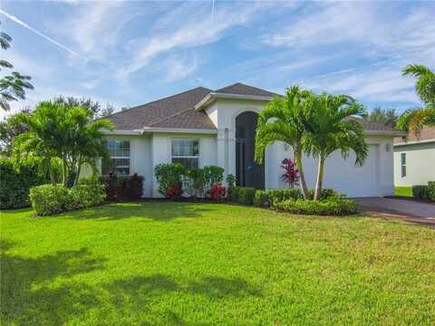 8337 Paladin Sq, Vero Beach, FL 32967