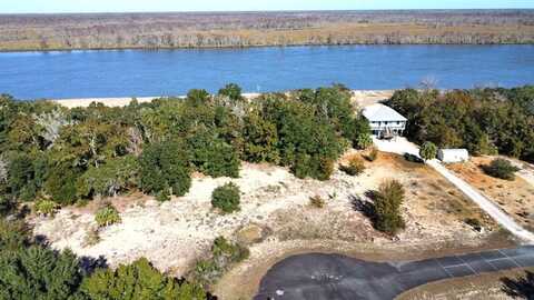 184 River Chase Rd, Apalachicola, FL 32320