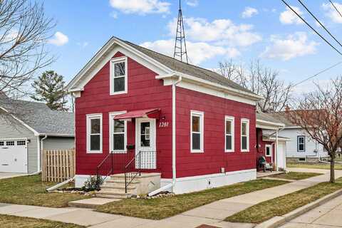 1201 HARNEY Avenue, OSHKOSH, WI 54901