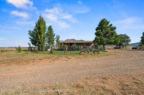 224 Snell Road, Carrizozo, NM 88301