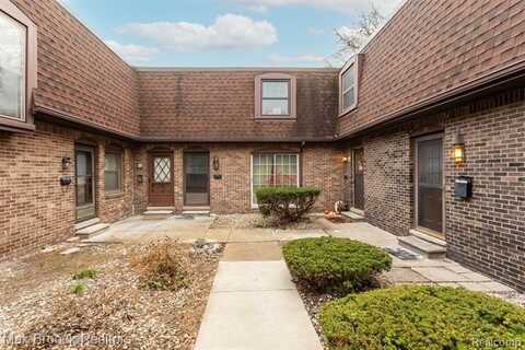 5005 CROOKS Road, Royal Oak, MI 48073